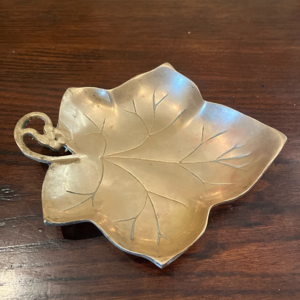 Vintage Brass Leaf Trinket Dish, brass plate engraved, brass trinket dish